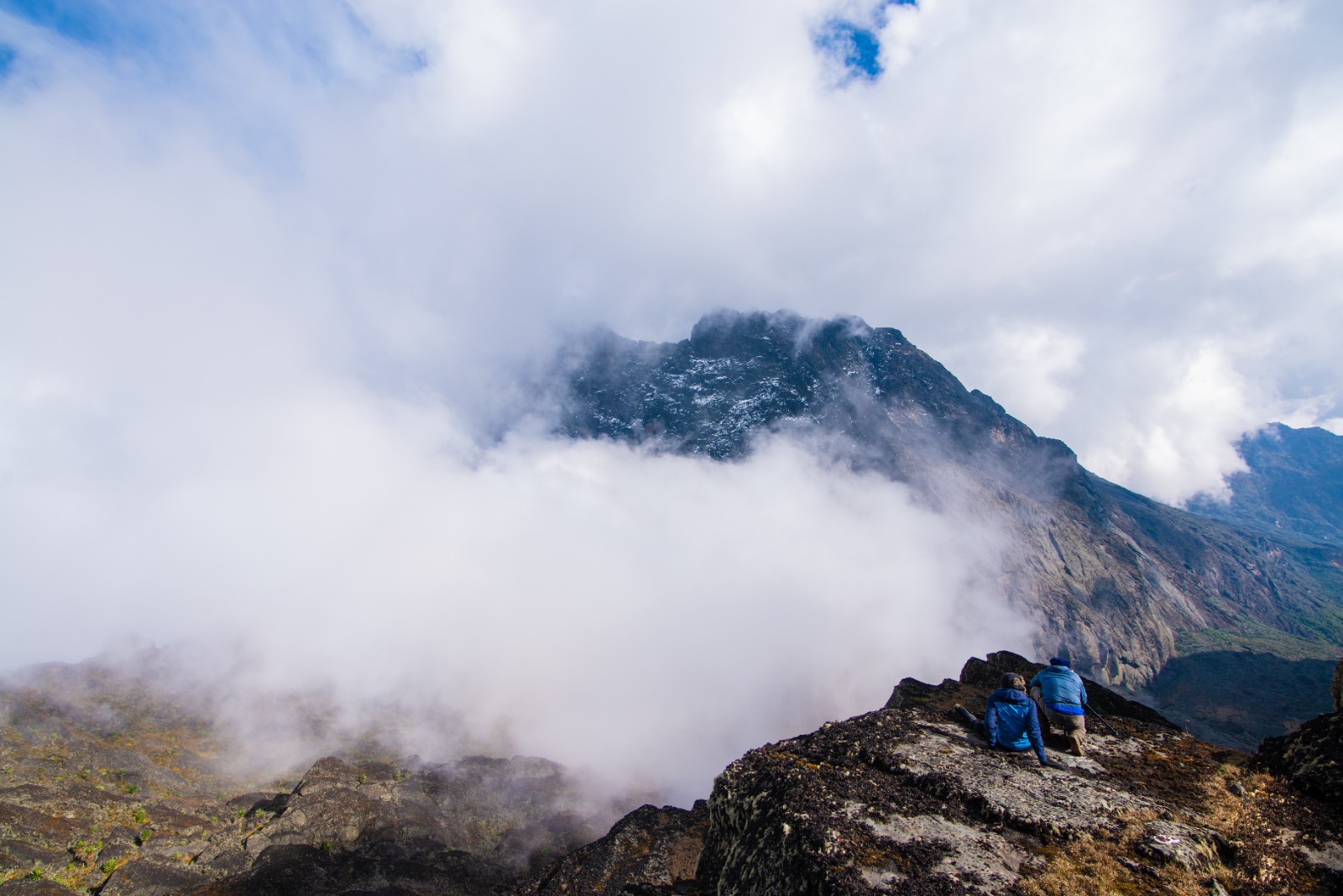 Hiking in the Rwenzori Mountains